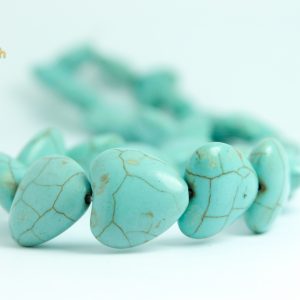 Tira de Cuentas de Turquesa Reconstituida, Corazones 12x11mm (27 pzas)